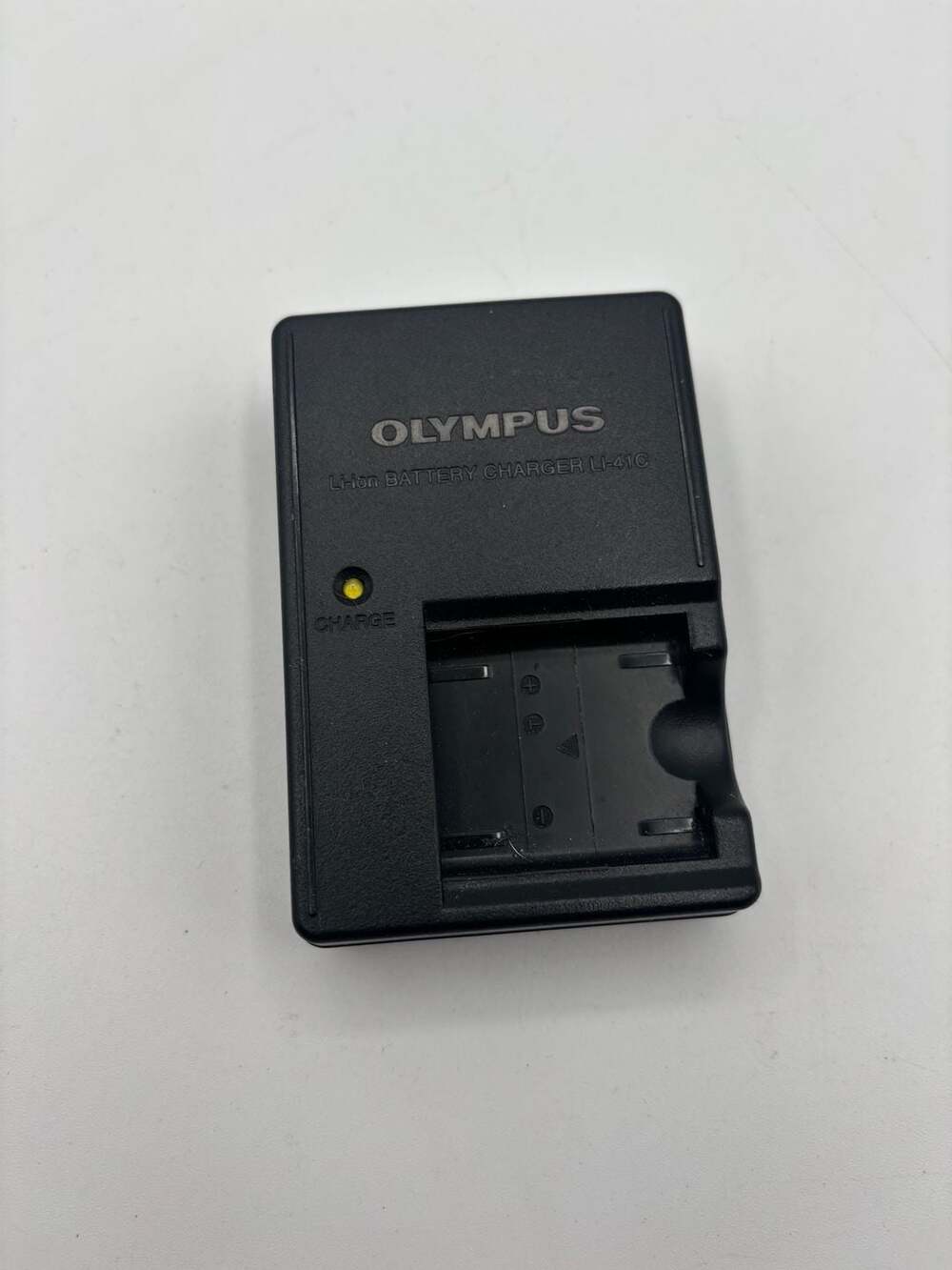 Olympus Li-Ion Battery Charger LI-41CBA for LI-40B / LI-42B